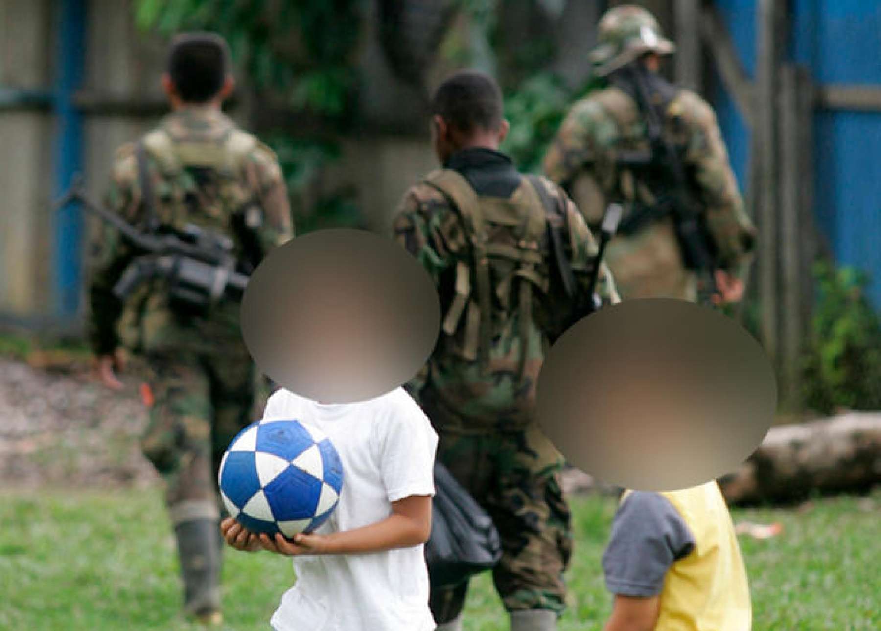 Cabecillas de grupos armados estarían reclutando menores para ‘satisfacer placeres’