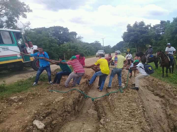 MinHacienda reiteró su compromiso con la vía Santa Lucia – Moñitos