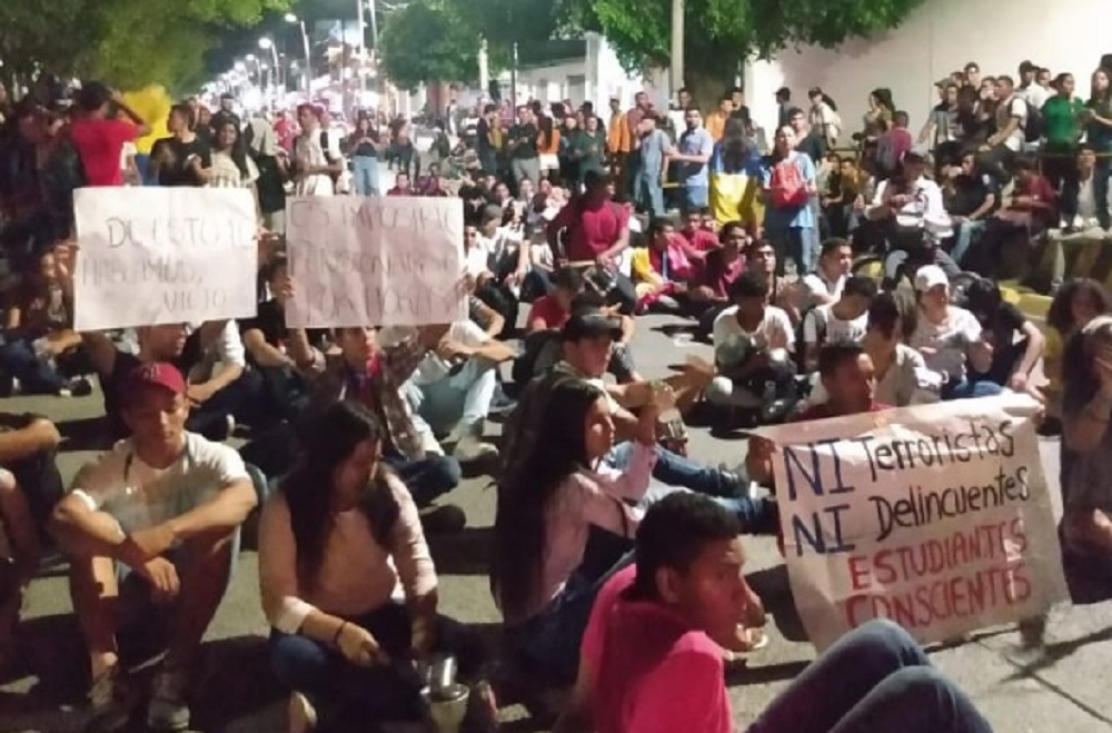 Sí hay cultura, en completa tranquilidad se realizó el cacerolazo en Montería