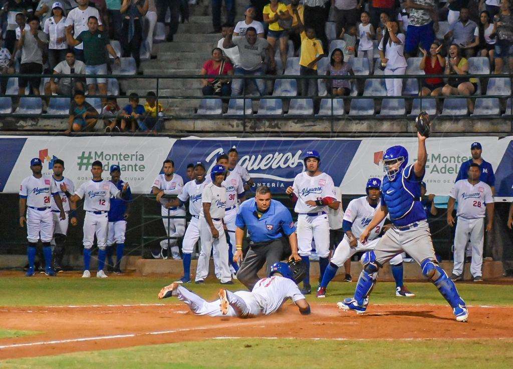 En un partidazo, Vaqueros venció a Caimanes y llegó a su séptimo triunfo en la LPBC