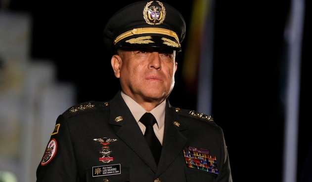 Comandante de las Fuerzas Militares designado como ministro de Defensa encargado