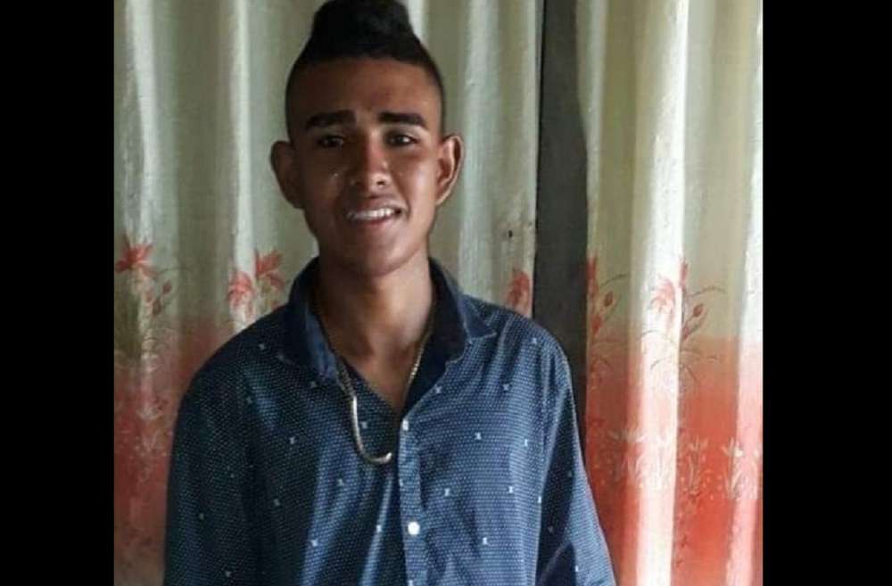 En Caucasia, David fue el joven asesinado en una cerrajería