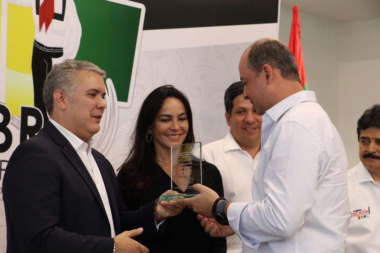 Alcalde de Montería recibió reconocimiento por parte del presidente Duque