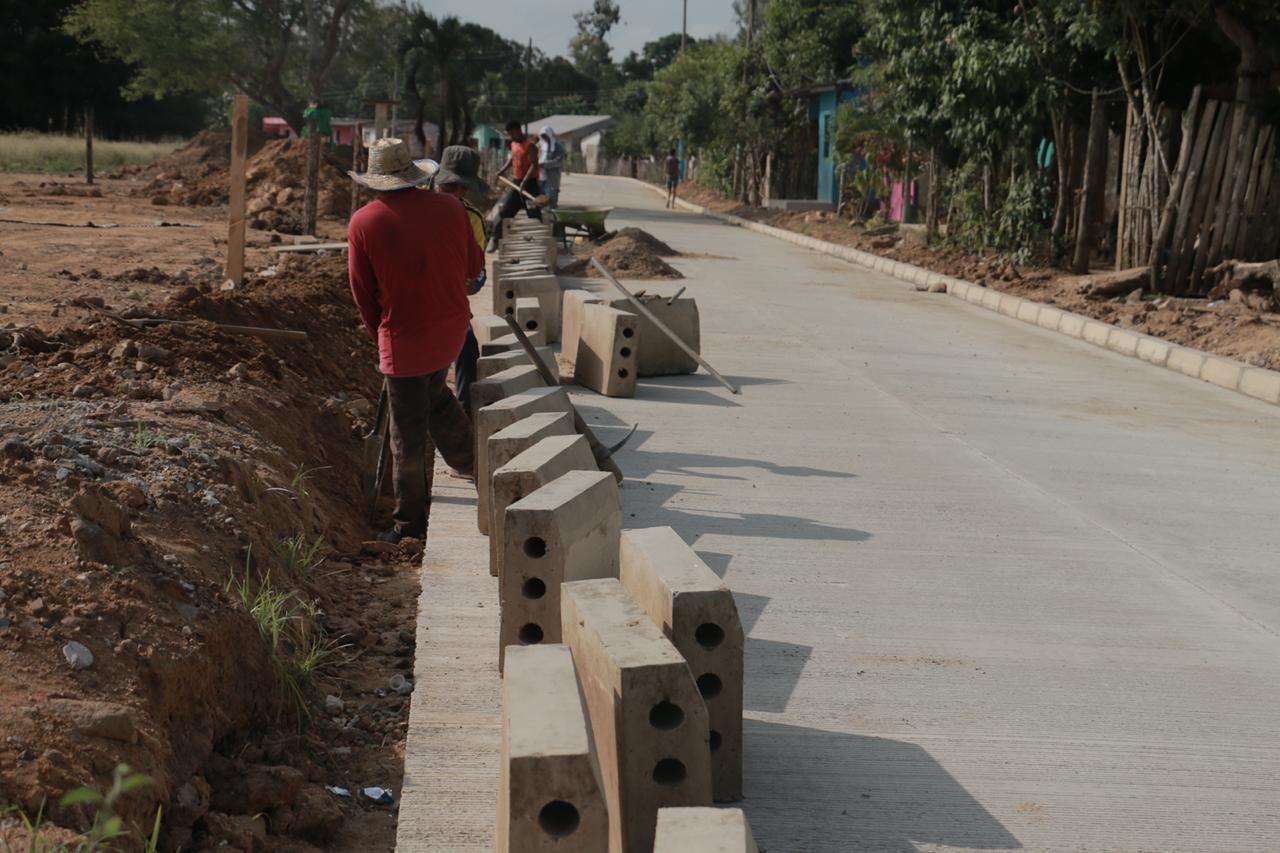 Cumplió, alcalde de Sahagún entregará proyecto de pavimentación de los barrios Brisas y Corea