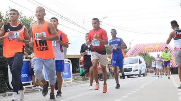 Todo un éxito, alrededor de 300 personas participaron en la 9na Carrera Atlética del barrio El Dorado – Montería