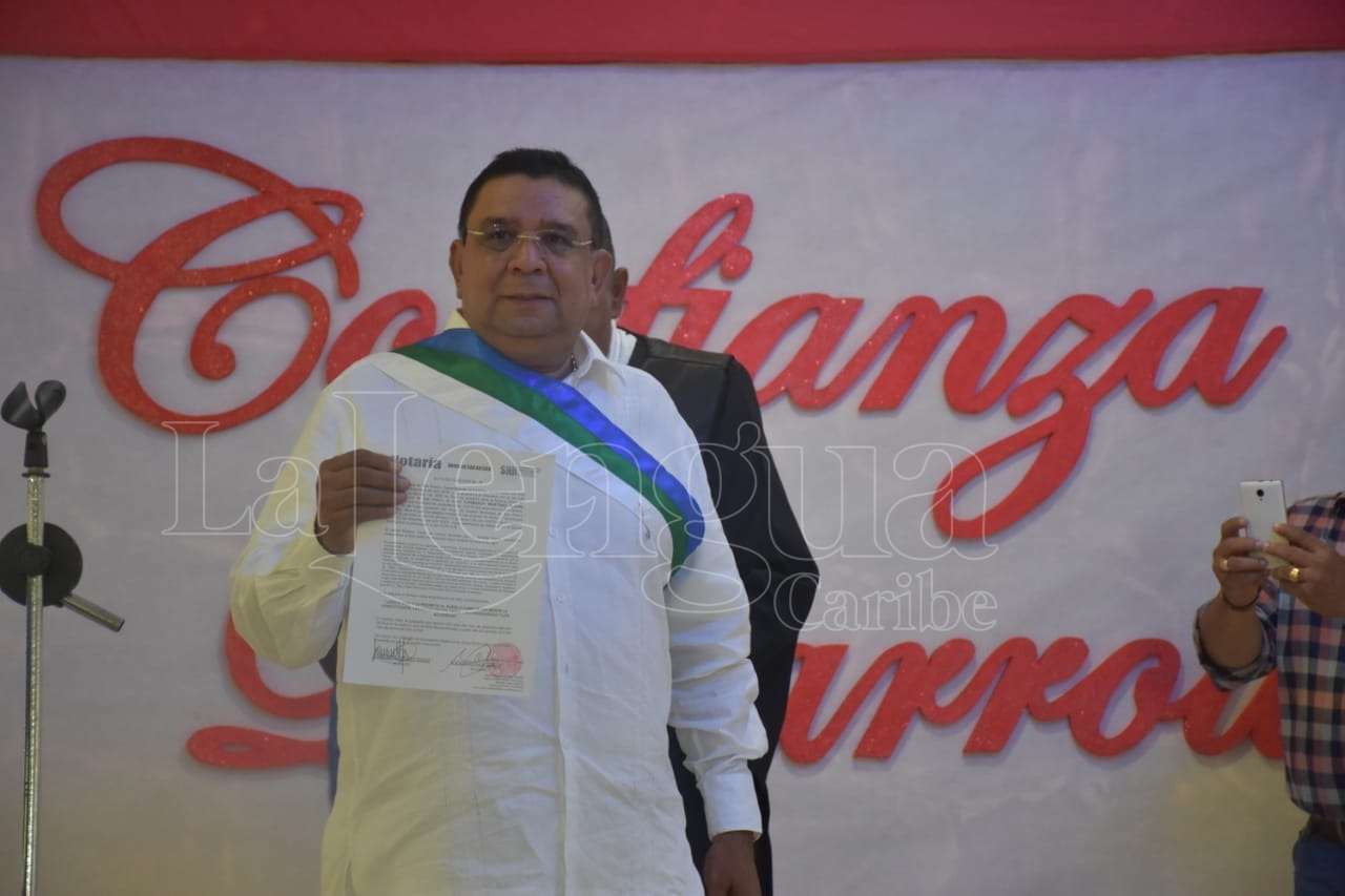 Lormandy Martínez se posesionó como alcalde San Antero