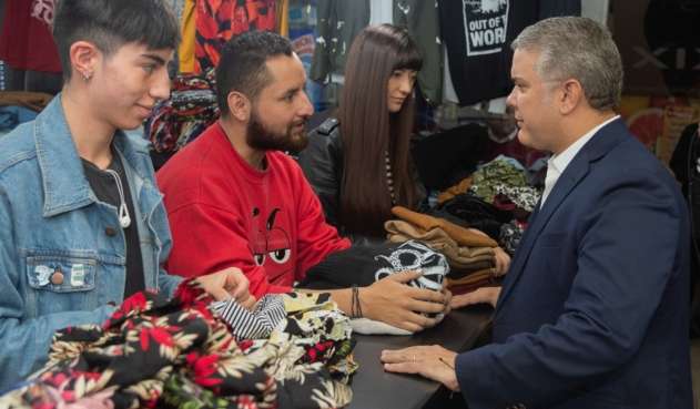 Iván Duque realizó entrega de créditos a comerciantes afectados por paro en Bogotá