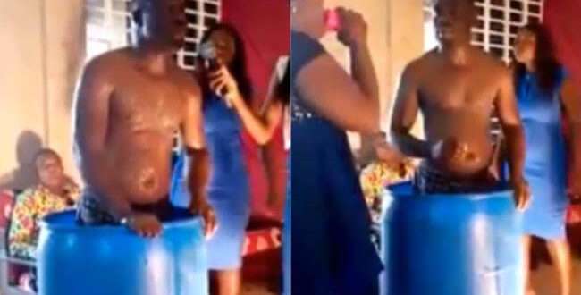 ¿Usted qué opina? Pastor evangélico le da de beber agua en la que se bañó desnudo a feligreses