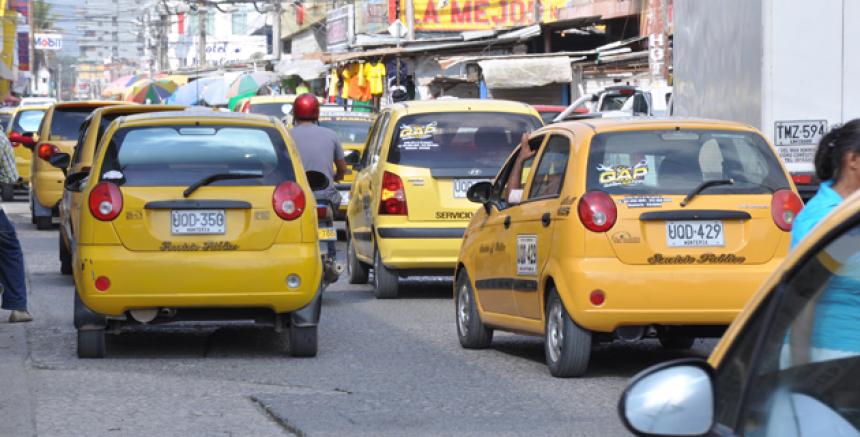 Falta de controles a ilegalidad: transportadores cuestionan al alcalde y lo acusan de poner en riesgo el sistema