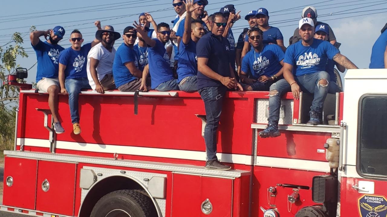 Fiebre azul, con tremenda caravana Vaqueros celebró su título en Montería