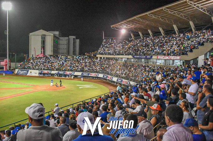 Justo y necesario, alcalde Carlos Ordosgoitia anunció que ampliarán las graderías del estadio 18 de Junio