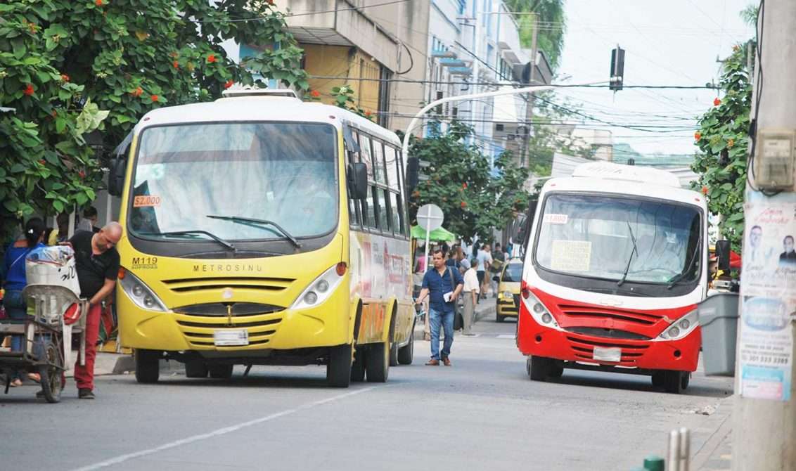 La tarifa de transporte público se mantiene en $2.400: alcalde Carlos Ordosgoitia