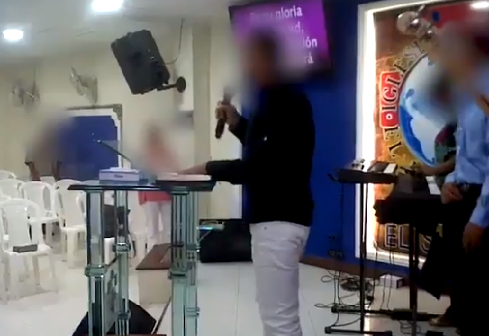 ¿Tendrá perdón de Dios? Cayó supuesto pastor sindicado de sicariato, guardaba su pistola en una Biblia