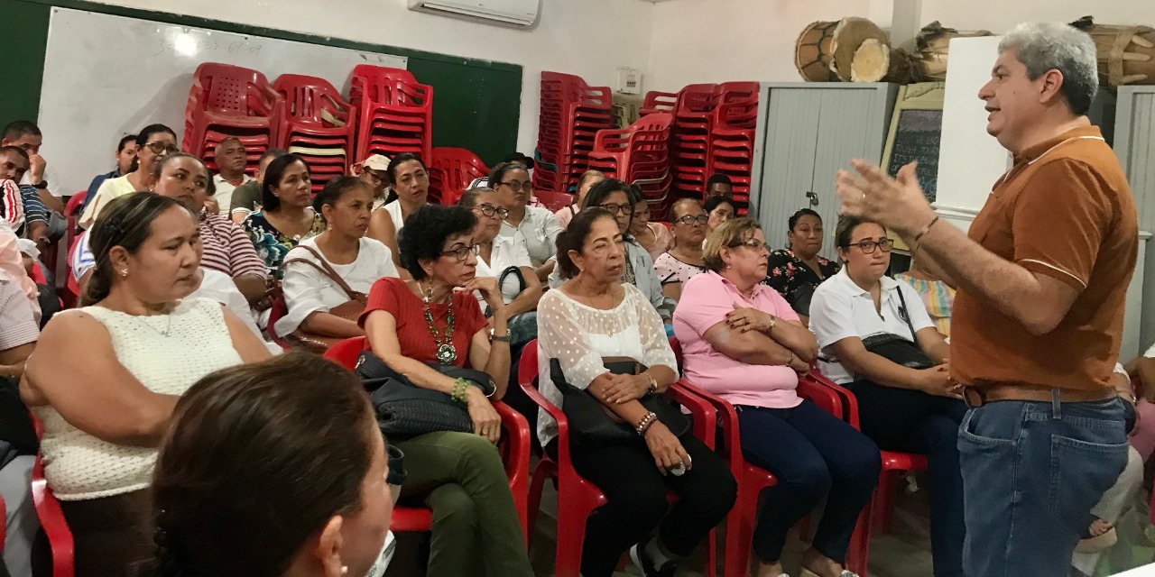 Alcalde y secretario de Educación de Lorica visitaron instituciones educativas