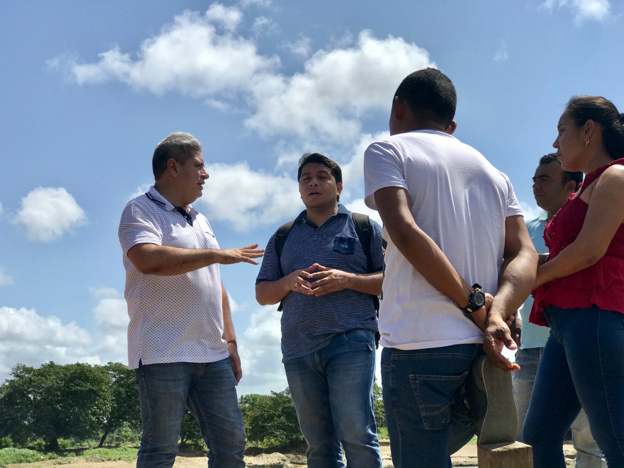 Alcalde de Lorica inspeccionó acueducto comunal en Palo de Agua para proyectar inversiones