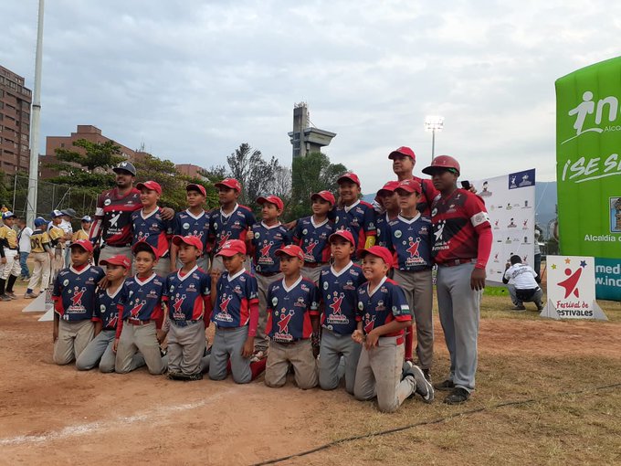 La tercera fue la vencida, Talentos de Montería se coronó campeón del Baby Béisbol en Medellín