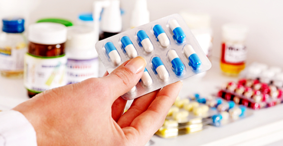 Gobierno reduce precios de 770 medicamentos en Colombia