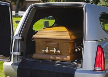 Se robaron carro fúnebre con ataúd y muerto adentro