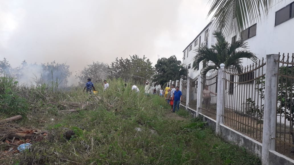 Emergencia causó incendio forestal en el barrio La Castellana