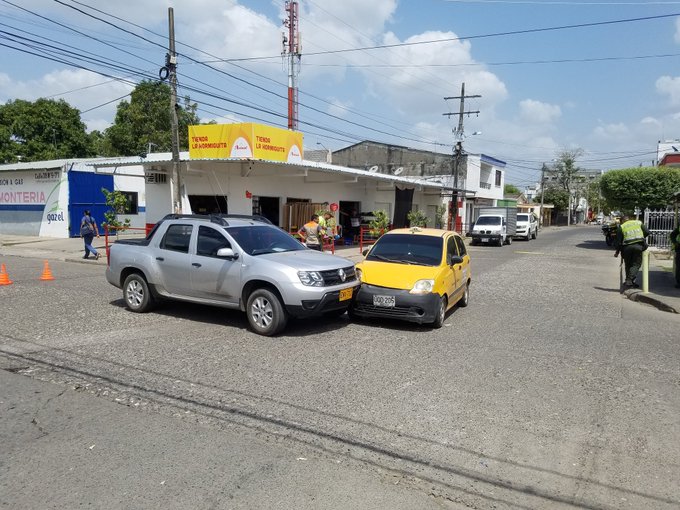 No aprenden, presunto infractor provocó accidente de tránsito en pleno Día Sin Carro