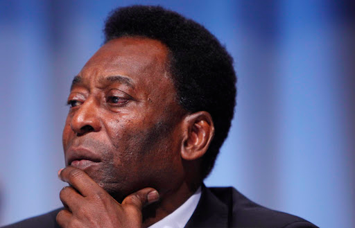 Pelé, hundido en la depresión porque no puede caminar solo