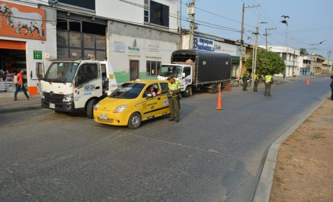 Alcalde de Montería pide a los taxistas no cobrar más de lo estipulado en el Día sin Carro
