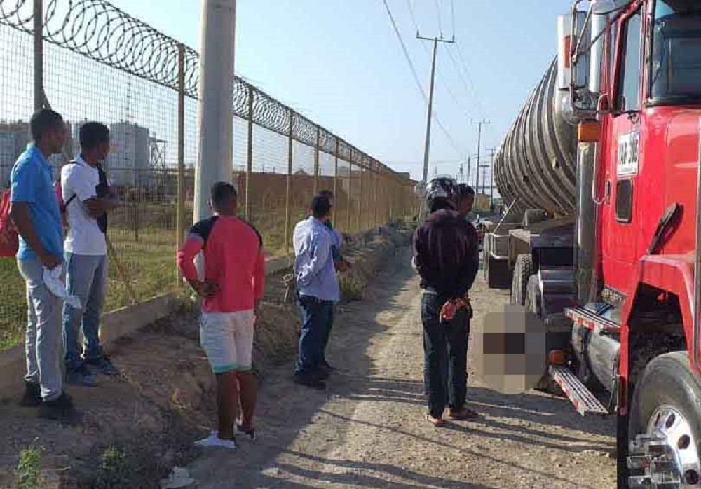 Hombre murió tras ser arrollado por una tractomula