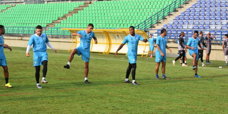 ¿Otra ‘perrada’ del presidente? Denuncian que Jaguares de Córdoba suspendió los contratos de sus jugadores