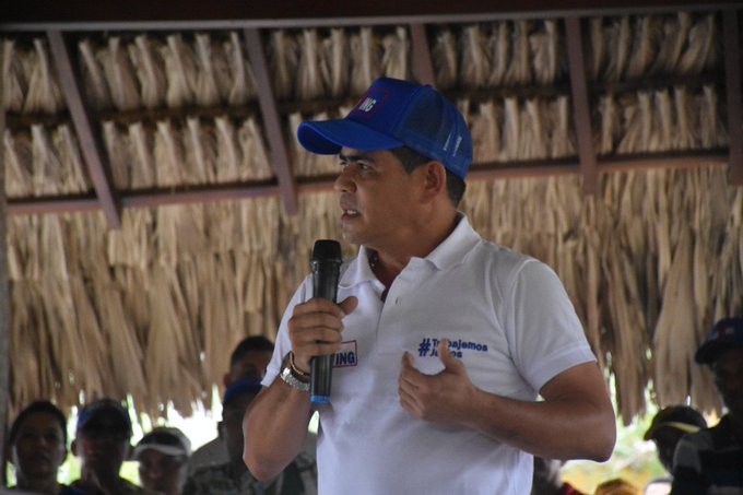 Alcalde Harving Espitia lidera el ‘Donatón por San Pelayo’ entregando mercados a los más necesitados durante la cuarentena nacional