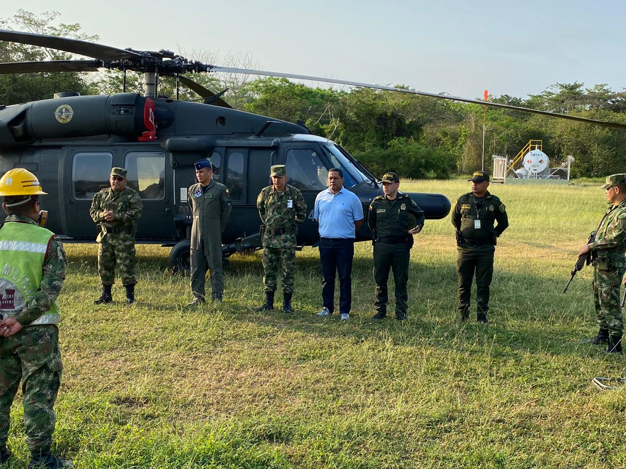 Con operación aérea adelantan labores de extinción del incendio en Ciénaga de Corralito