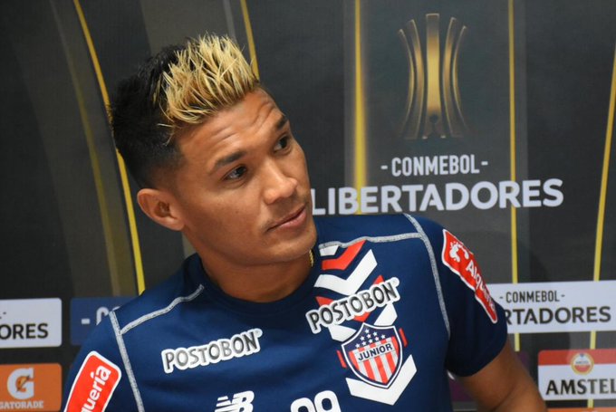 “Me excita y encanta marcarles gol a los brasileños”: ‘Teo’ calienta el debut de Junior en Libertadores