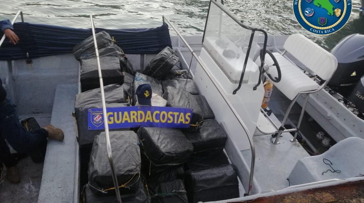 Los capturaron: a tres colombianos les fueron decomisados tres toneladas de cocaína