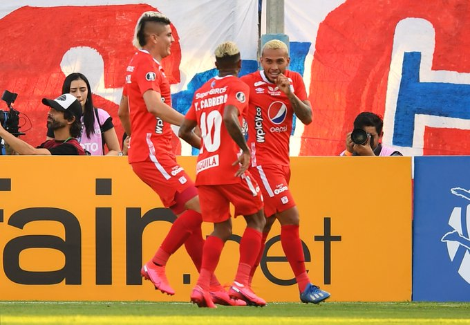 Duván Vergara aportó con gol en el primer triunfo de América en la Libertadores