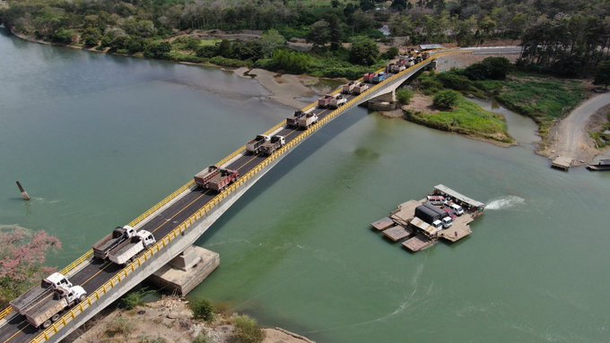 Con la presencia del presidente Duque, el puente de Valencia fue inaugurado