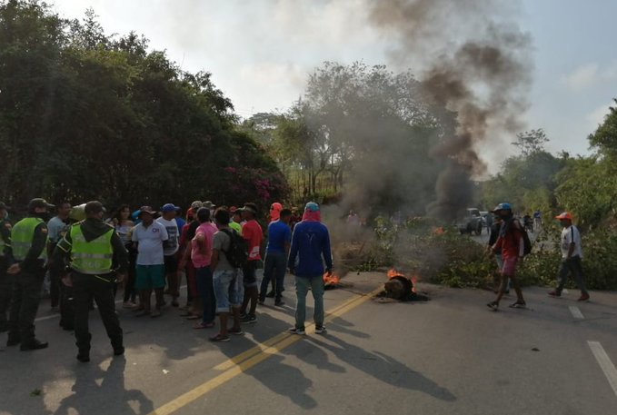 Siguen las manifestaciones en Córdoba, comunidad bloqueó la vía Ciénaga de Oro – La Ye