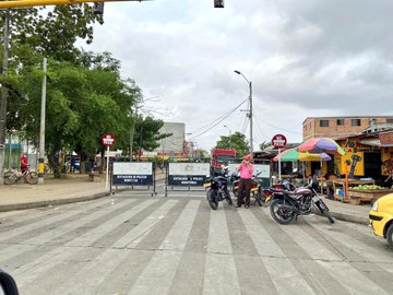 Secretaría de Gobierno y Policía realizan controles en el Mercadito del Sur de Montería para evitar aglomeraciones