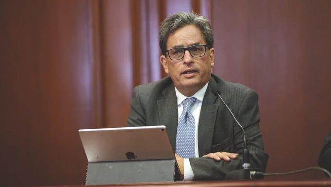 En plena crisis del coronavirus, el ministro Carrasquilla pretende meter otra reforma tributaria a los colombianos