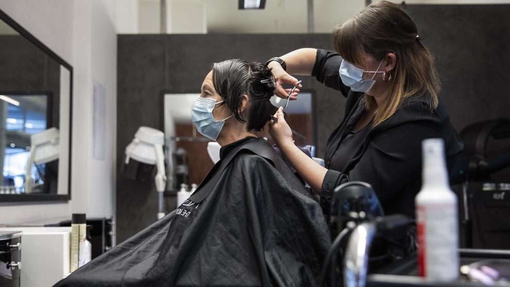Desde junio las peluquerías reabrirán sus puertas en Colombia