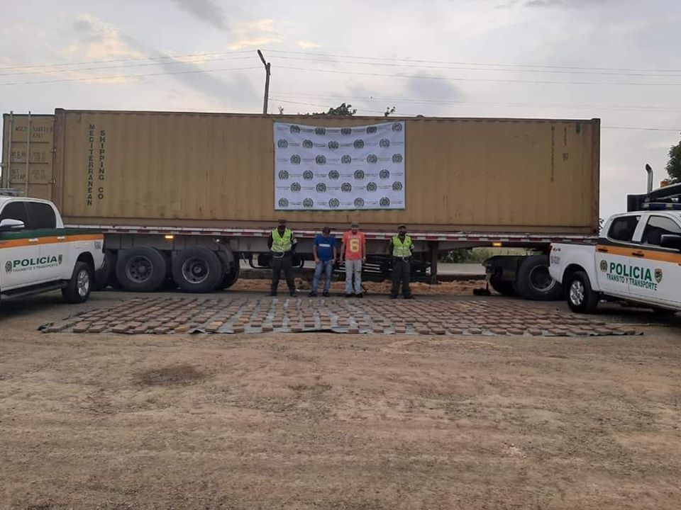 Tractomula interceptada en Lorica transportaba 400 kilos de cocaína