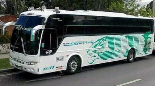 Sin ningún protocolo de bioseguridad bus particular procedente de Bogotá llegó con más de 30 personas a La Apartada