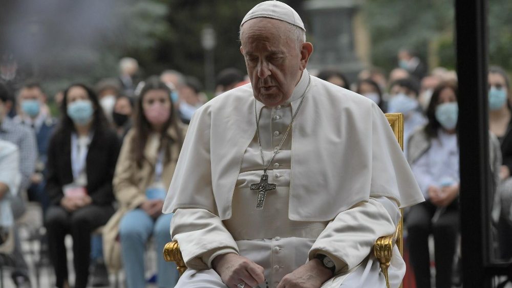 “La pandemia no conoce de adjetivos ni fronteras y nadie puede pensar en arreglárselas solo”: Papa Francisco