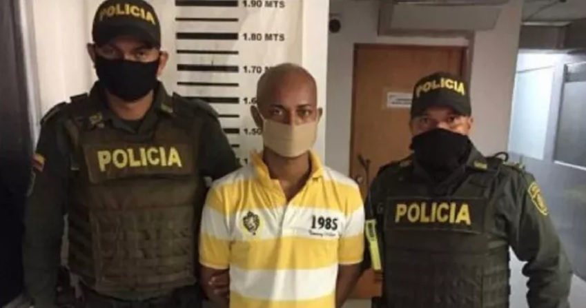 Mucho macho: había salido de la cárcel hace 5 días y lo capturaron ‘jugando’ con una granada