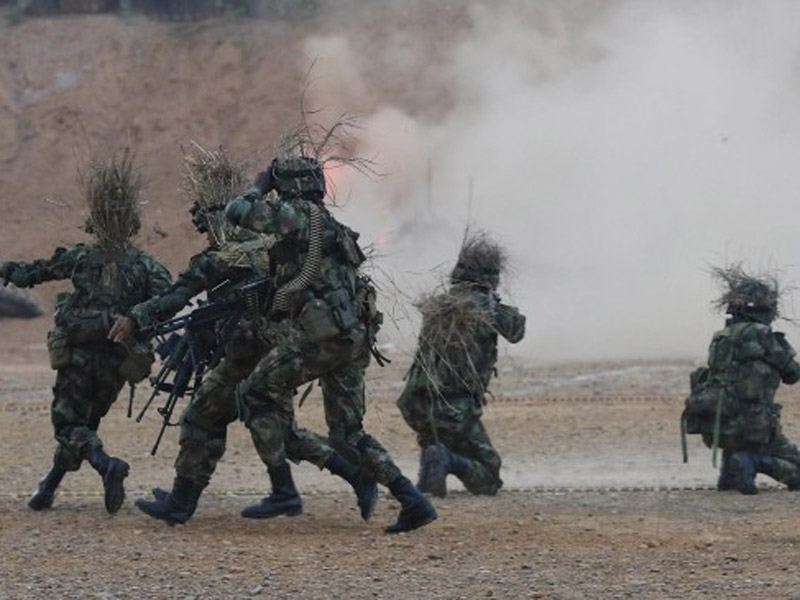 Tropas del Ejército y presuntos integrantes del Clan del Golfo sostienen combate en zona rural de San Pelayo