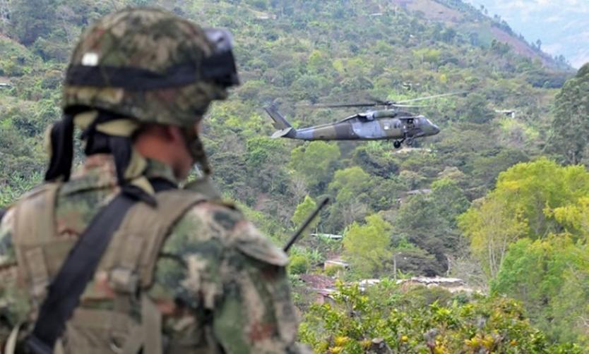 Soldado murió luego que le cayera un árbol encima