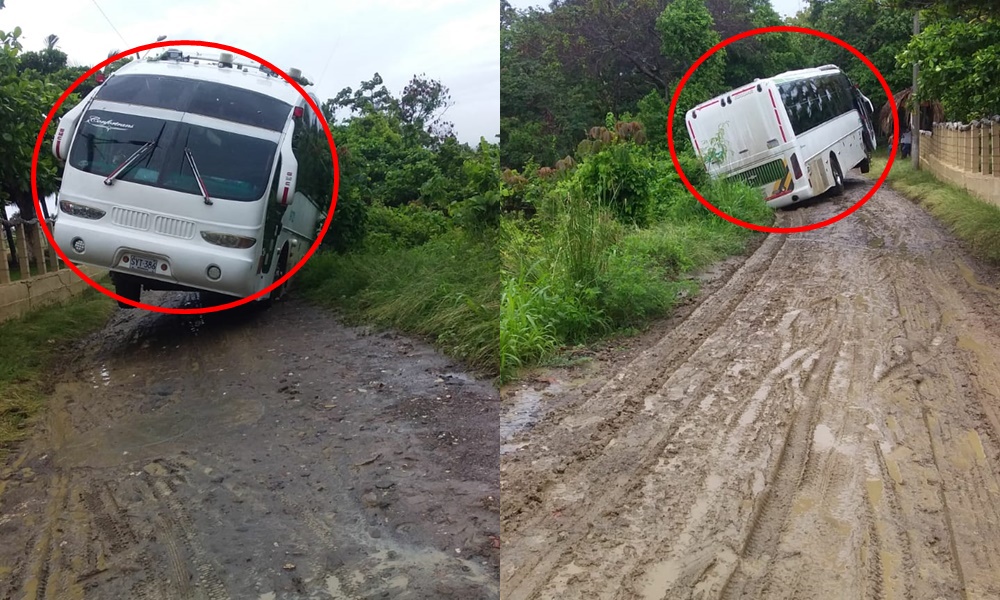 Mal estado de la vía casi ocasiona volcamiento de bus humanitario en Puerto Escondido