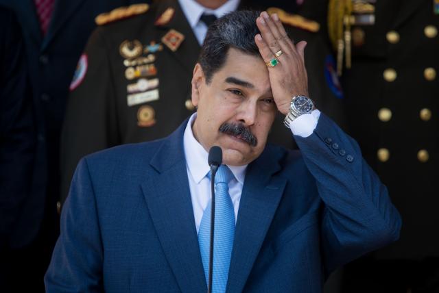Ante escasez de petróleo Maduro estaría financiando su gobierno con minería ilegal: MinDefensa
