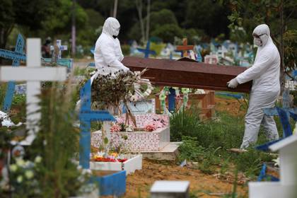 Su familia no la pudo despedir: la sepultaron con protocolo de Covid-19 en Lorica y la prueba salió negativa