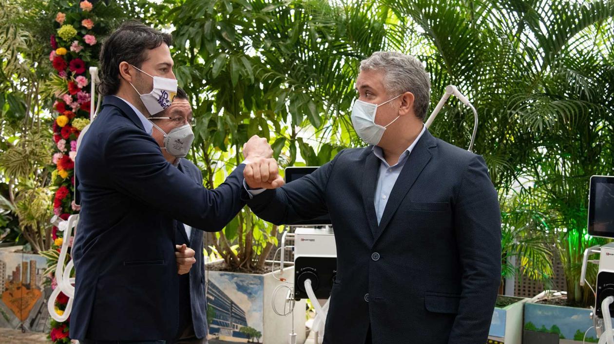 Covid-19: Duque realizó entrega de respiradores en Medellín