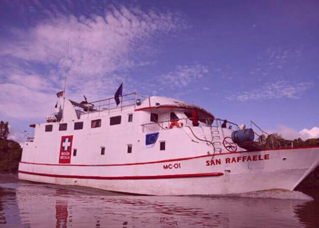 Delincuentes armados saquearon barco hospital San Raffaele