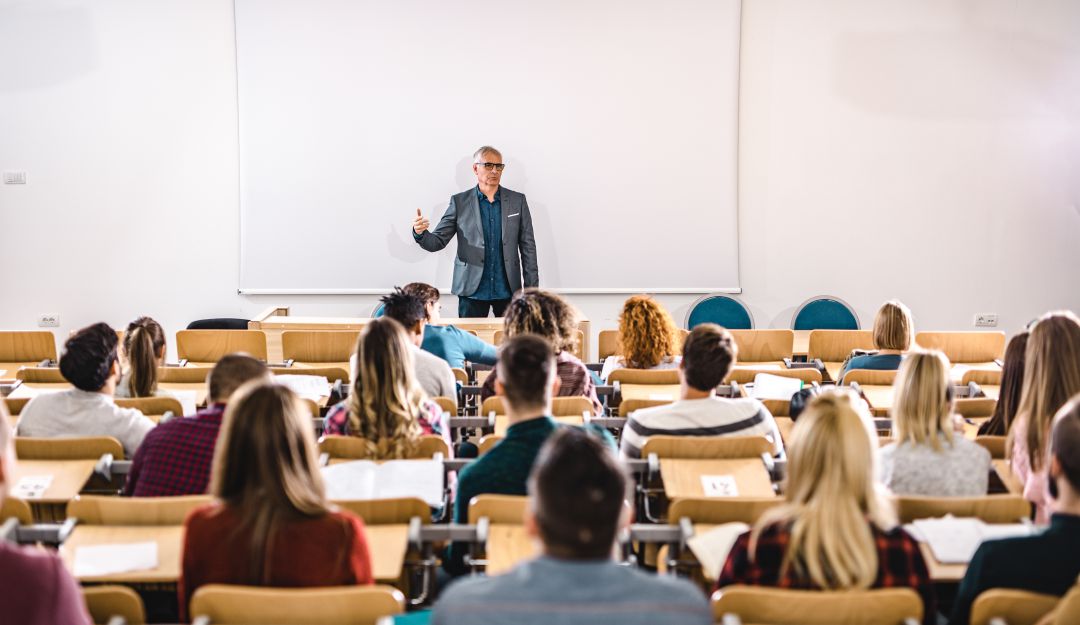 Advierten masiva deserción estudiantil en las universidades por crisis del Covid-19